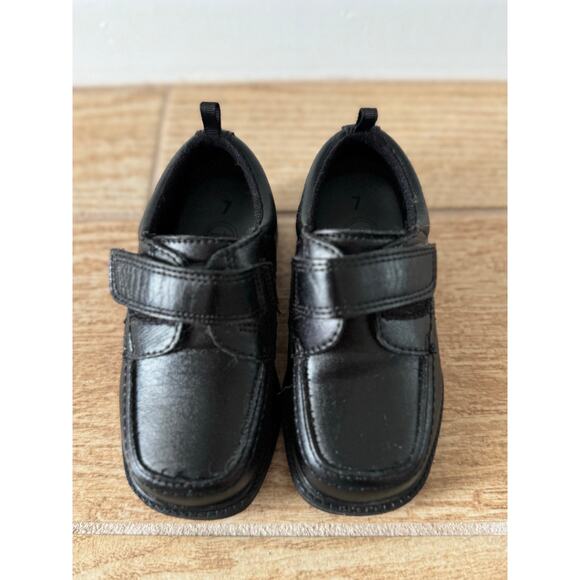 Toddler Boy 3-Pair Shoe Bundle: Dress Shoes, Clogs and Sandals, Size 7/8 - Picture 2 of 8